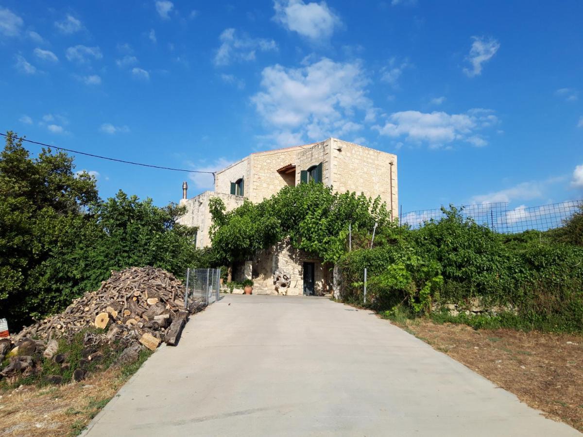 Villa Aloni Margarítai Eksteriør bilde